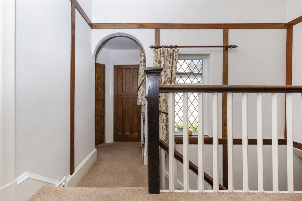 Bramleys Estate Agents - Le Marchant Avenue - Lind