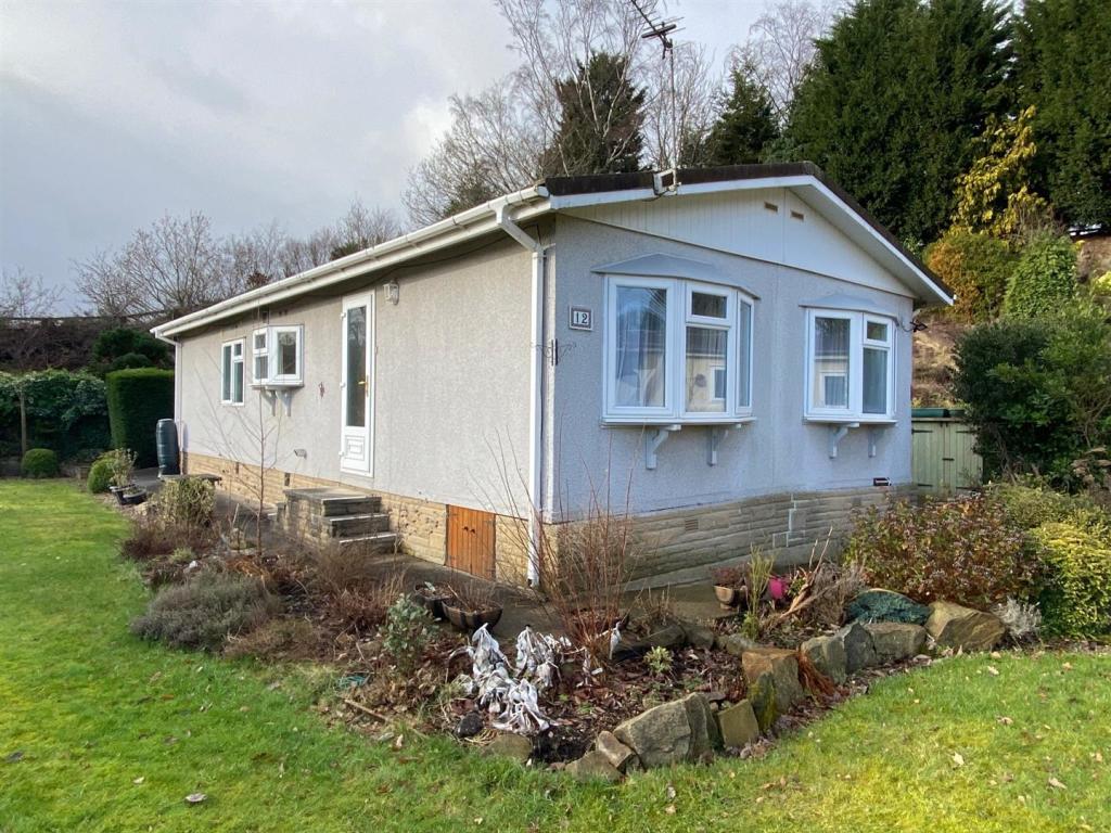 3 Elland caravan park.jpg