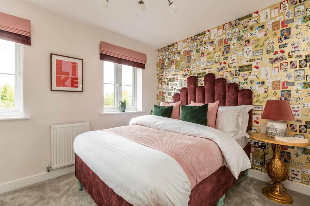 A second double bedroom means you don't need to compromise on space