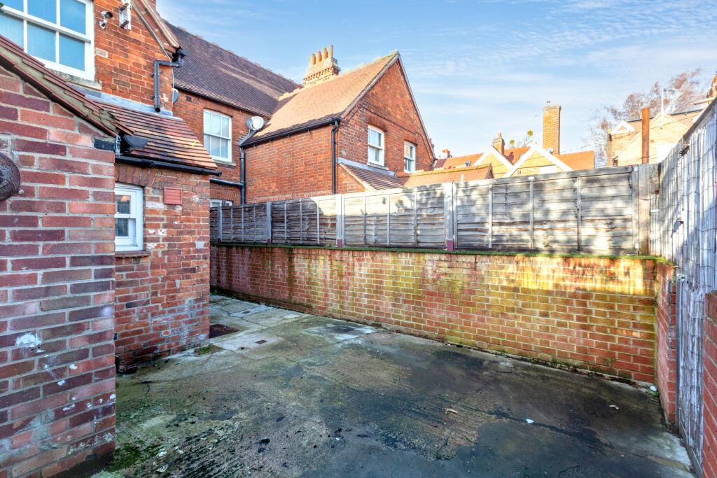 11 Victoria Road, Abingdon, Oxford, OX14 1DN