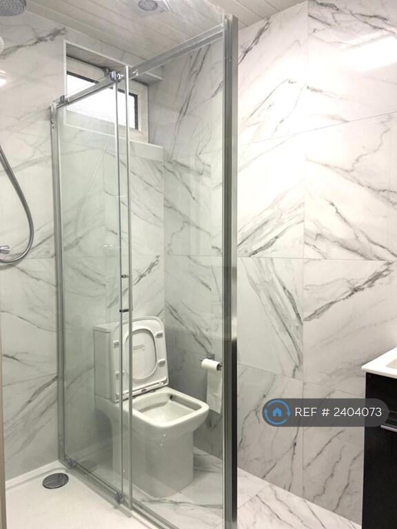 Bathroom1