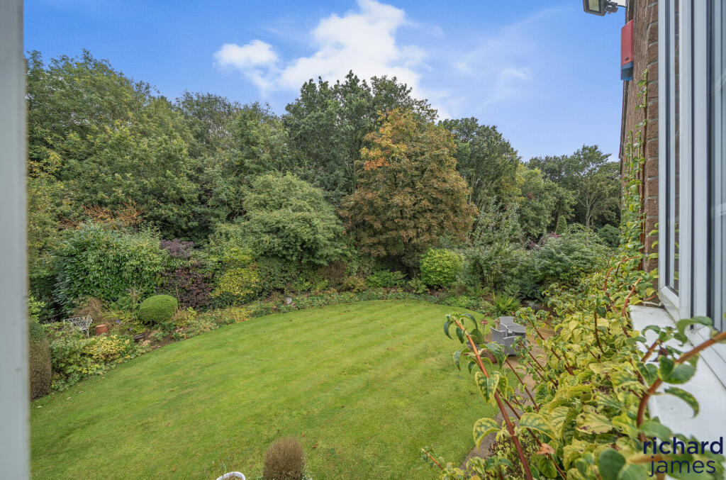 b10797bb-8a1a-4d5...