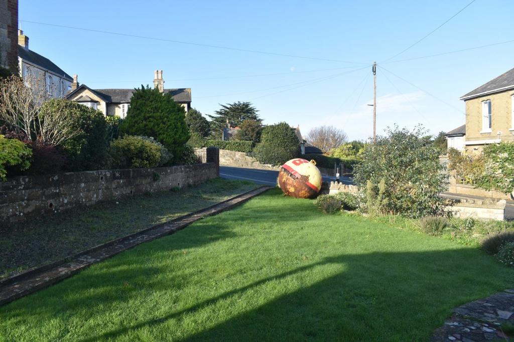 Front Garden.JPG