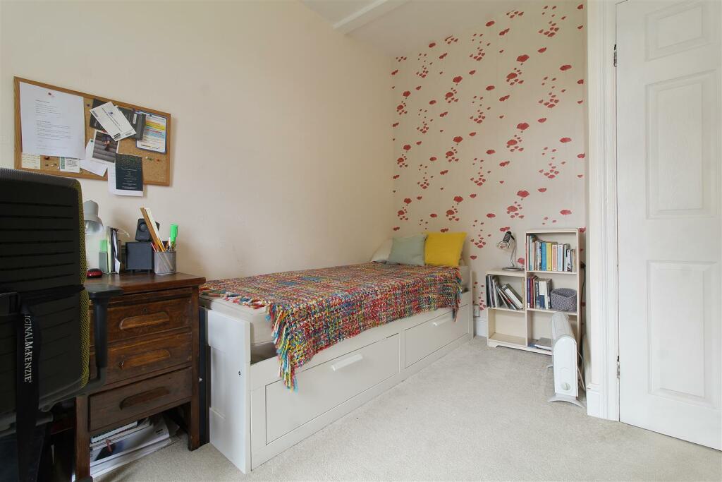 Bedroom 3.jpg