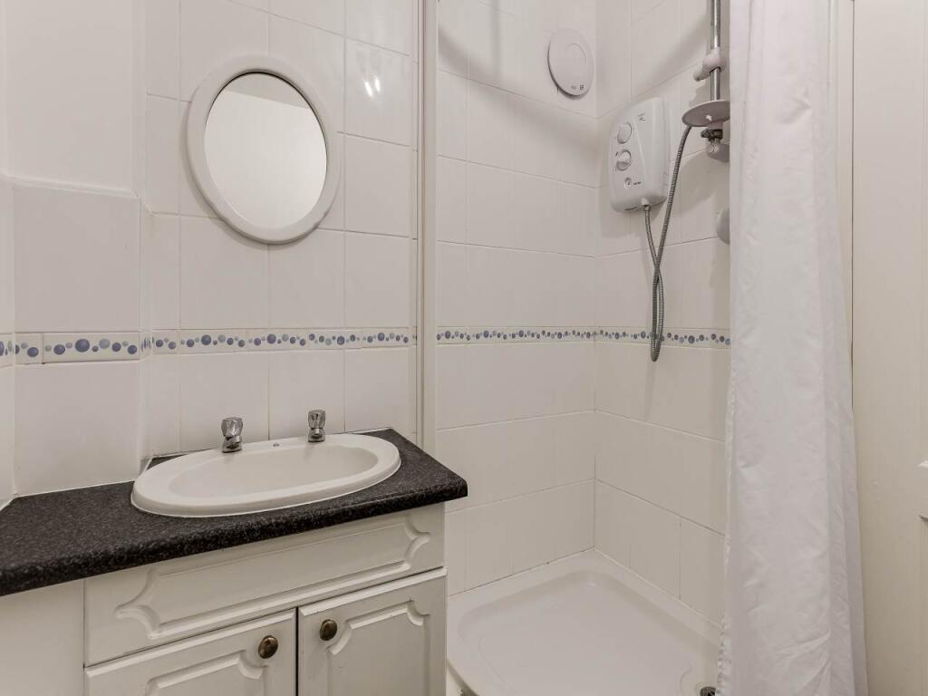 Shower Room 2