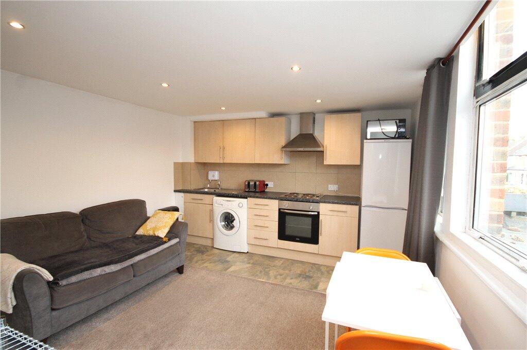 Kitchen/Reception