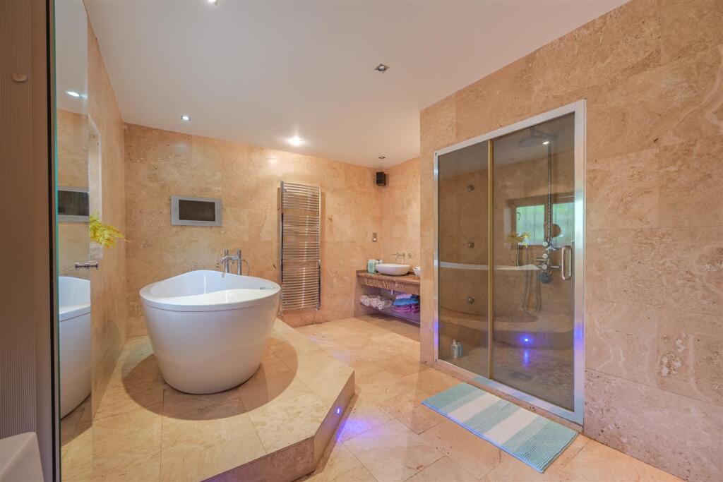 Court Manor (14 of 60).jpg