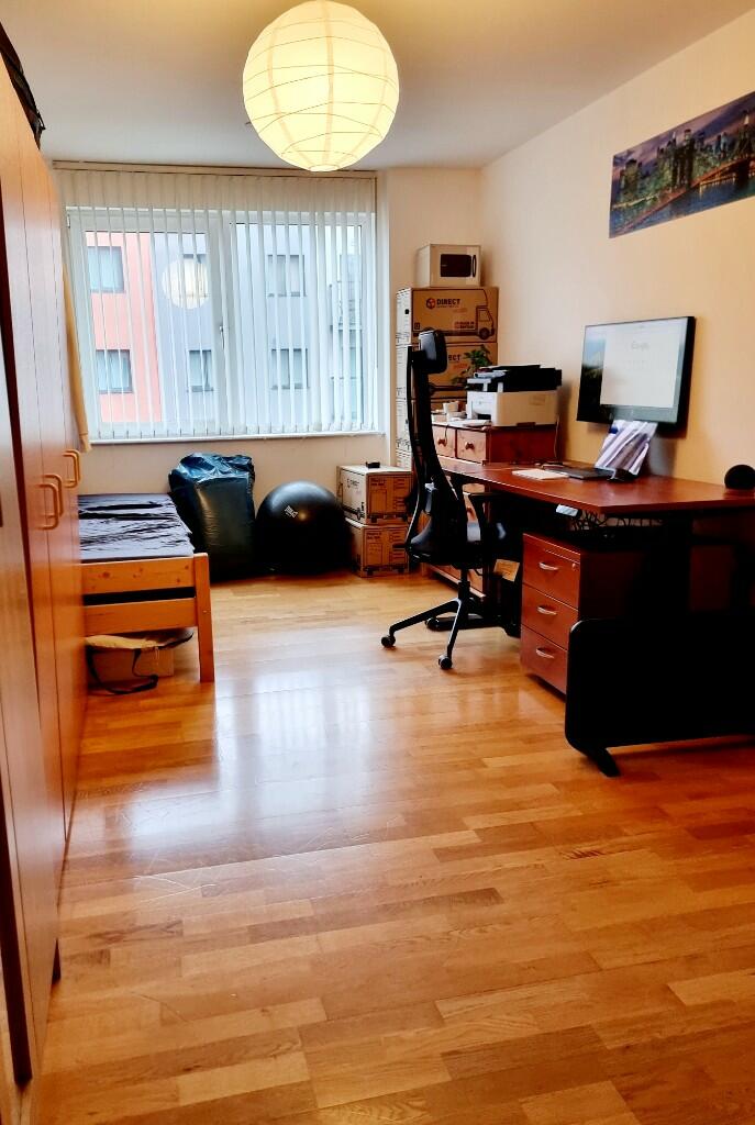 Main bedroom 
