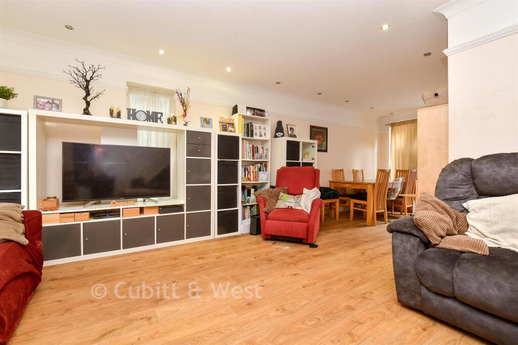 Living / Dining Room