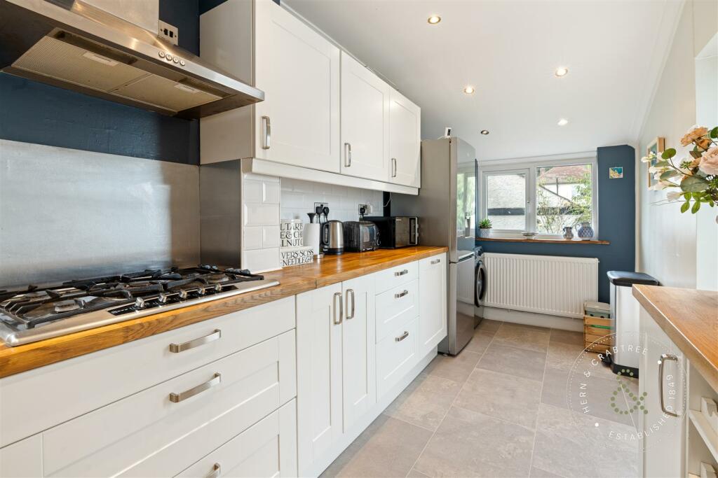 Allensbank Road, Heath, Hern Crabtree (11).jpg