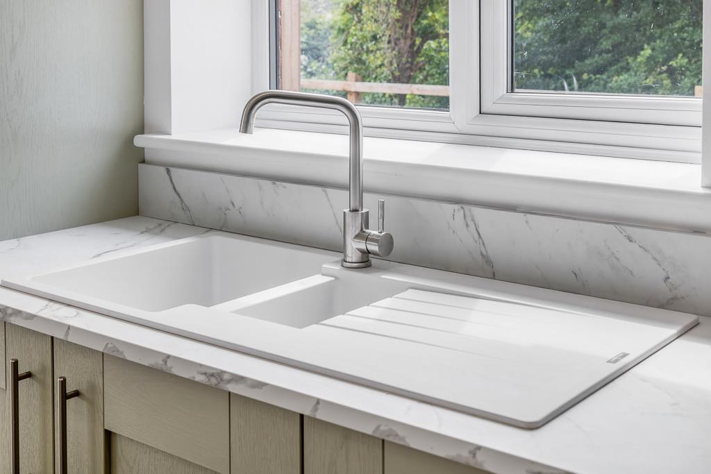 4 Marshall Drive (Cowbit)-14.jpg