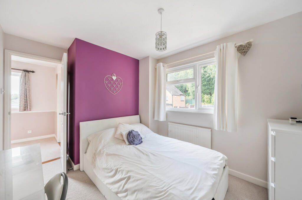 1311591-12-6855f3...