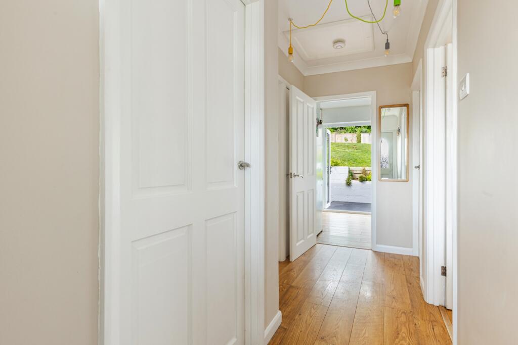 A18 - 14 Clifton Crescent, Paignton - 250626