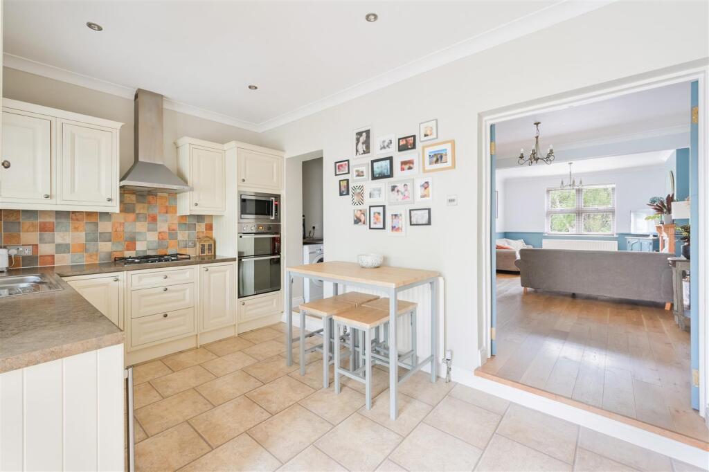 WOODLANDS ROAD,  (2).jpg