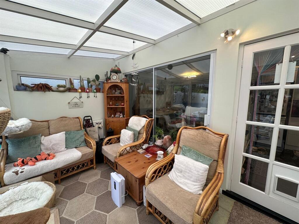 Conservatory/Utility Area