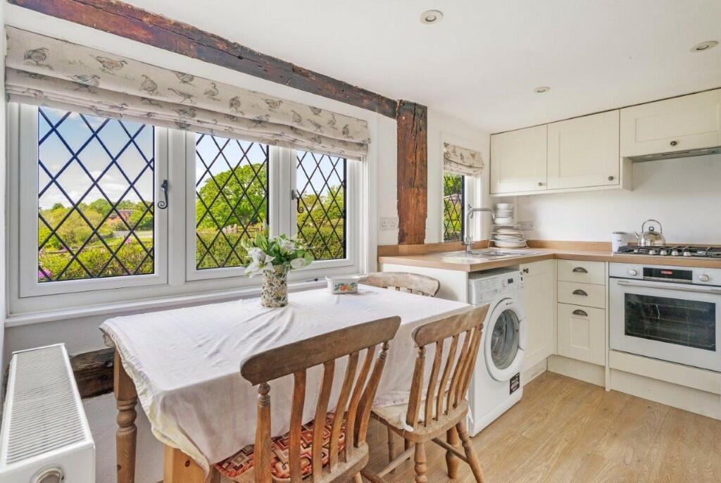 Kitchen/breakfast rm