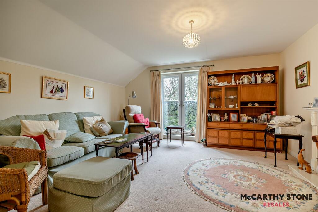 8592260-interior01-800.jpg