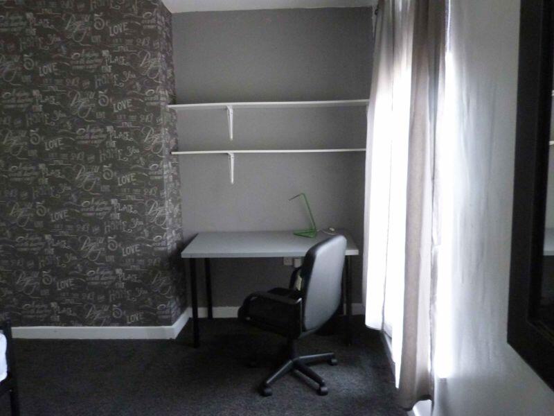 Photo 12