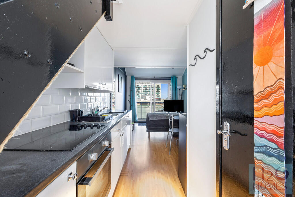 Western Concourse...