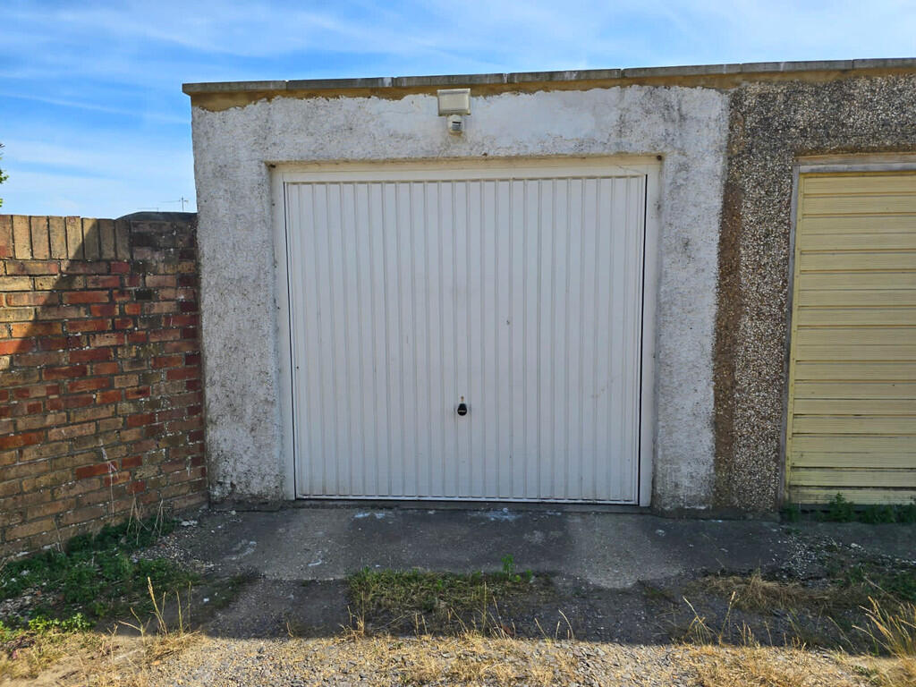 Garage (1)