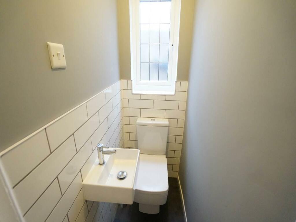 87FarrarRd_Bathroom3.1.JPG