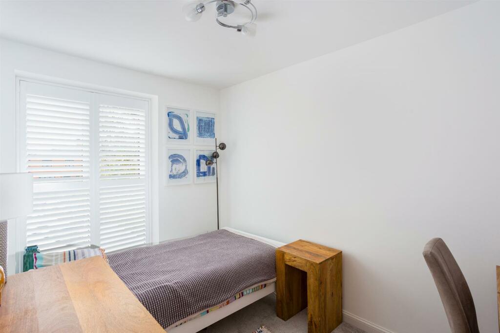 71036_21 Flora Close (15)_low.jpg