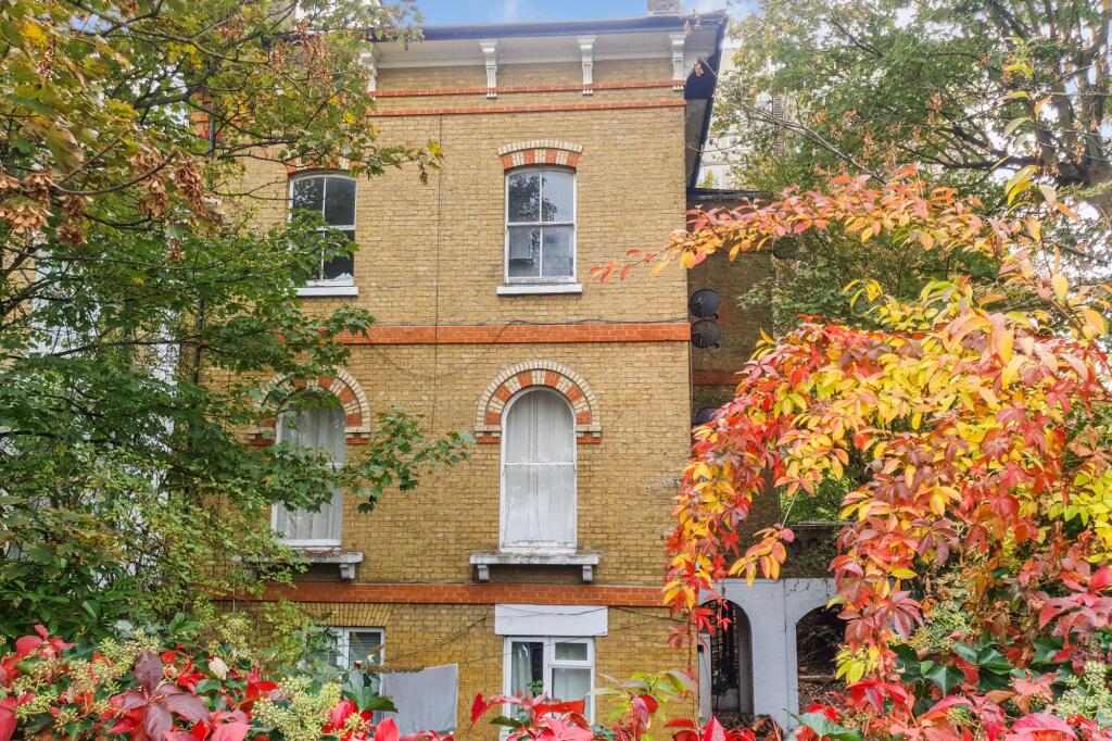 237C Burrage Road, Plumstead, London SE18 7JW