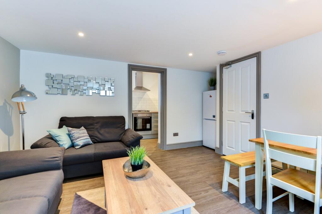 35 Sutherland Road-9