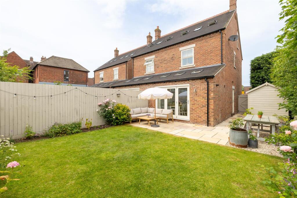 Range Road, Ashby