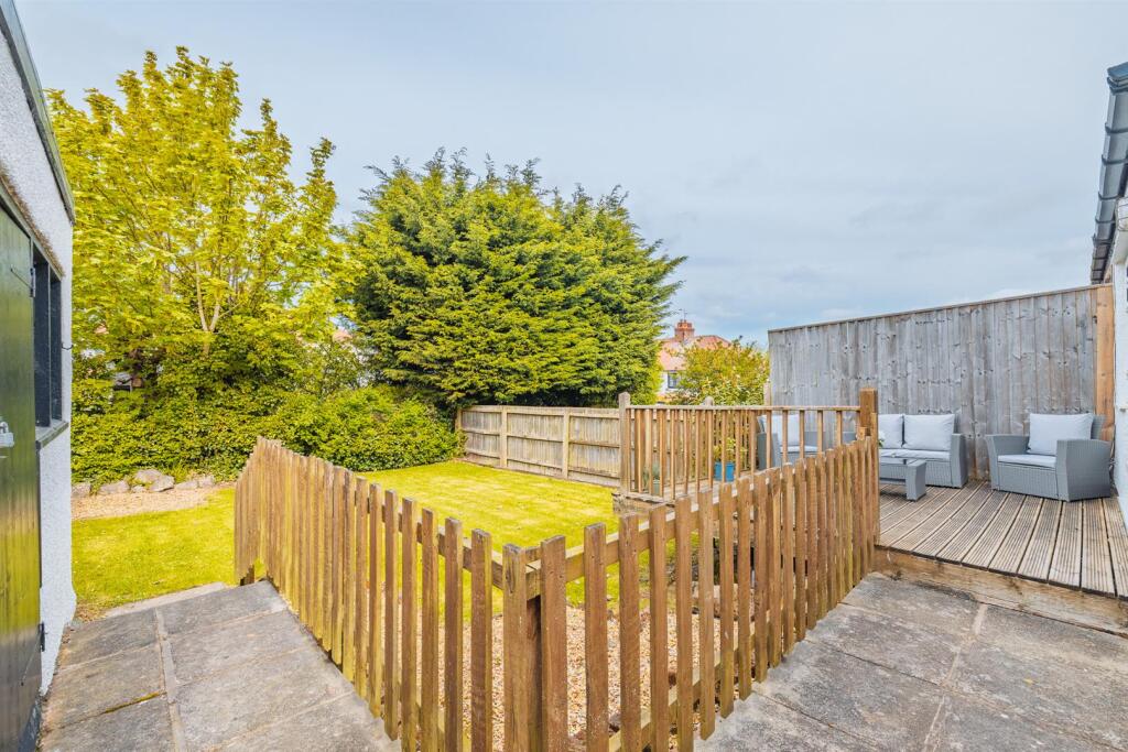 44 Hillfield Drive-21.jpg