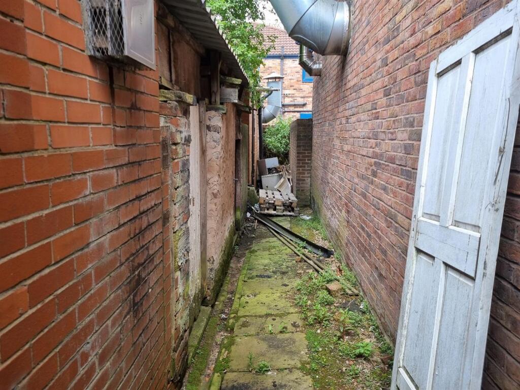 WhatsApp Image 2024-05-27 at 09.41.32.jpeg