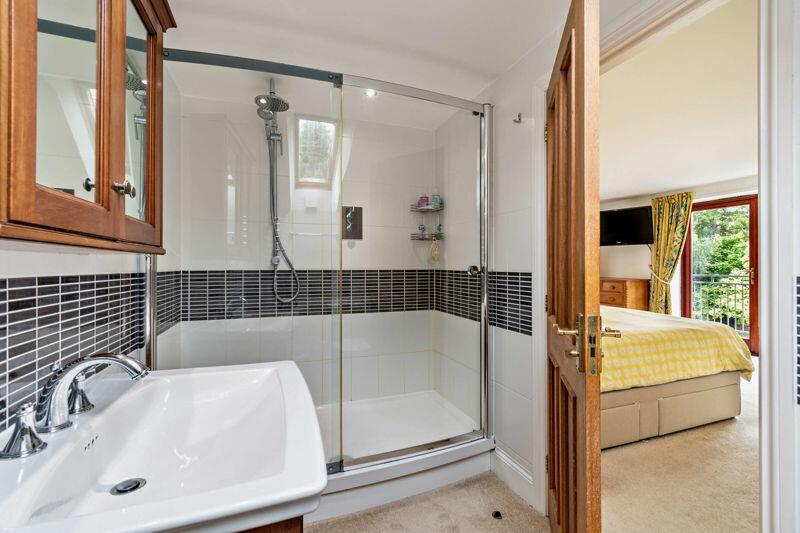 Ensuite Shower