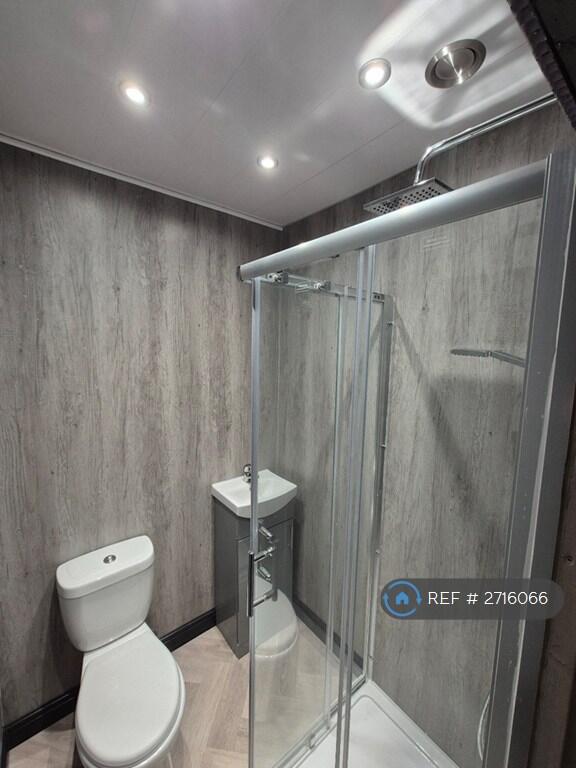 Master Ensuite
