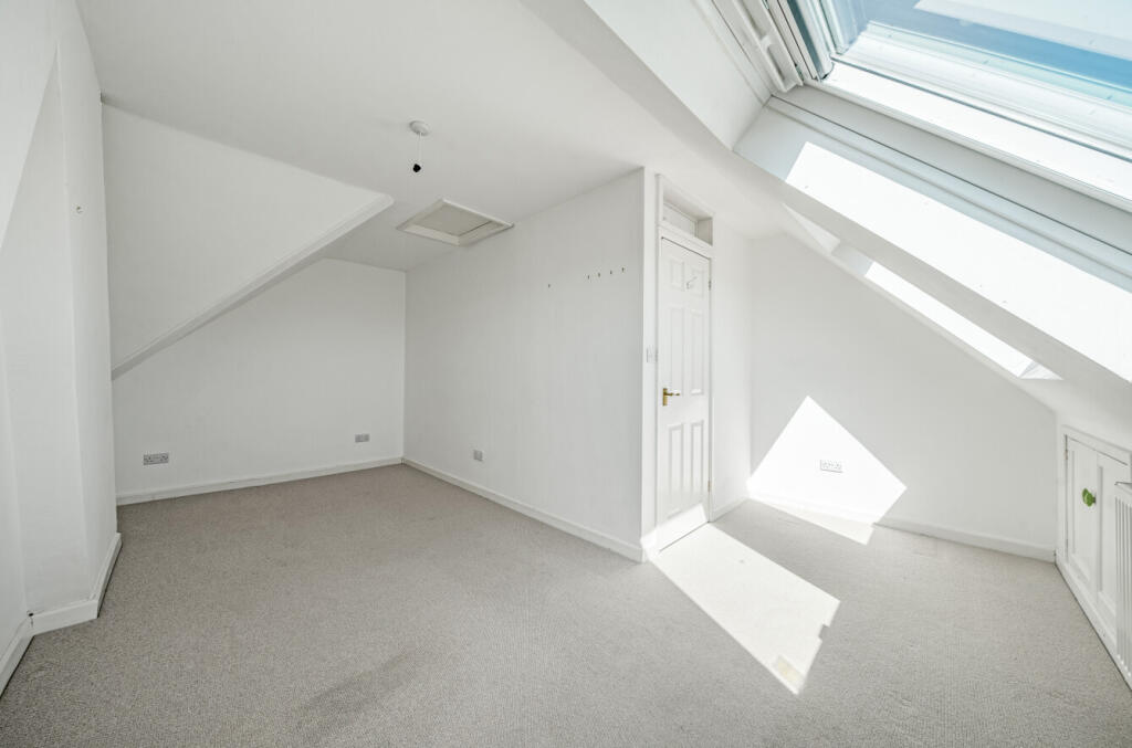 1318404-13-686651...