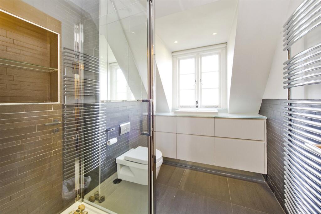 Top Floor Bath