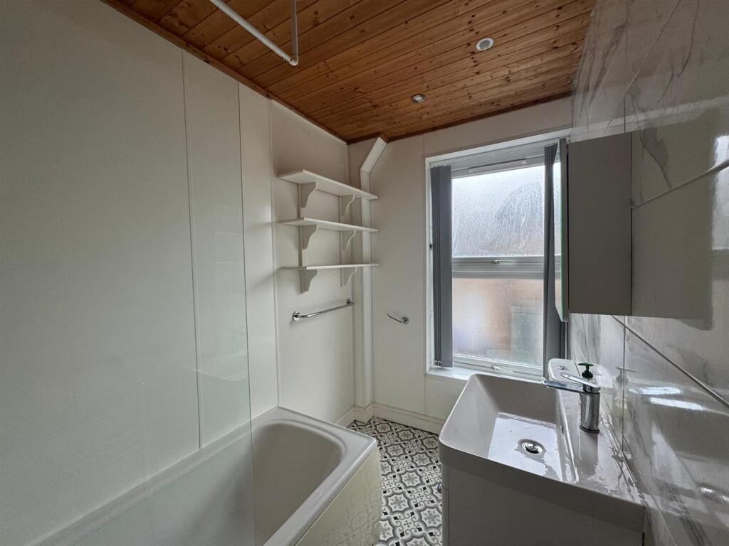 WhatsApp Image 2025-09-03 at 14.33.32_8d5656ce.jpg