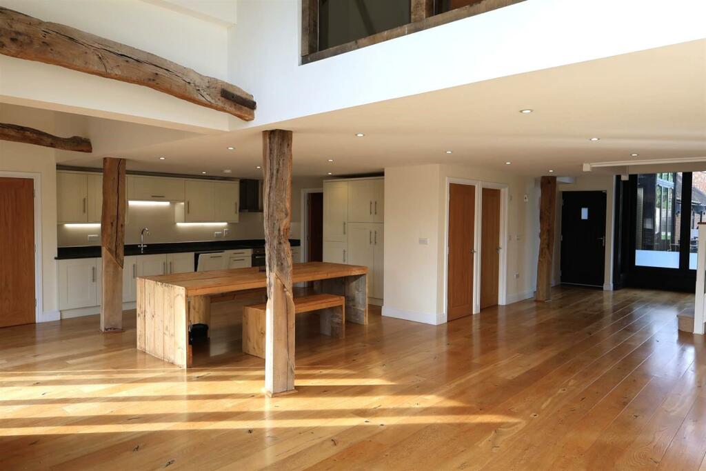 OPEN PLAN RECEPTION (3)
