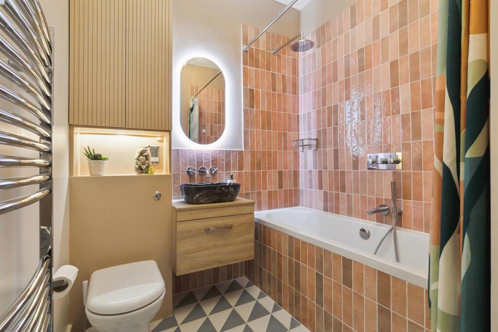 0304202512_WWTT_Flat 7, 2 Byton Road,_SW17 9HE_008