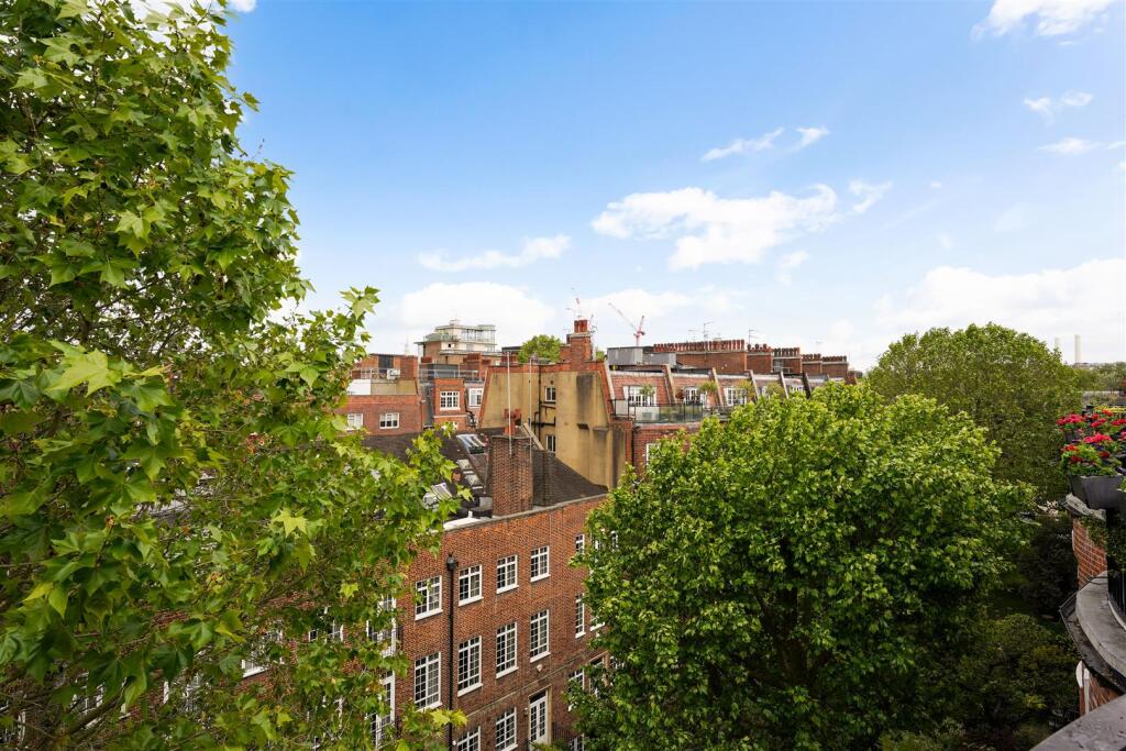 Flat 14, 7 Sloane Court West London (21).jpg