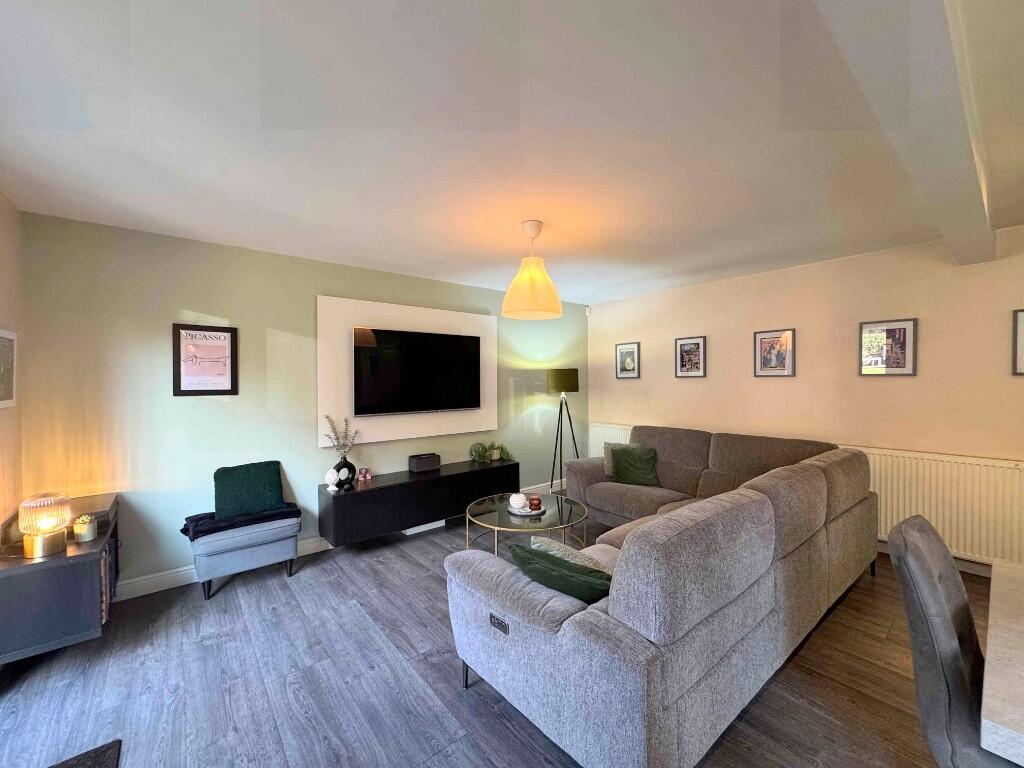 Living / Kitchen