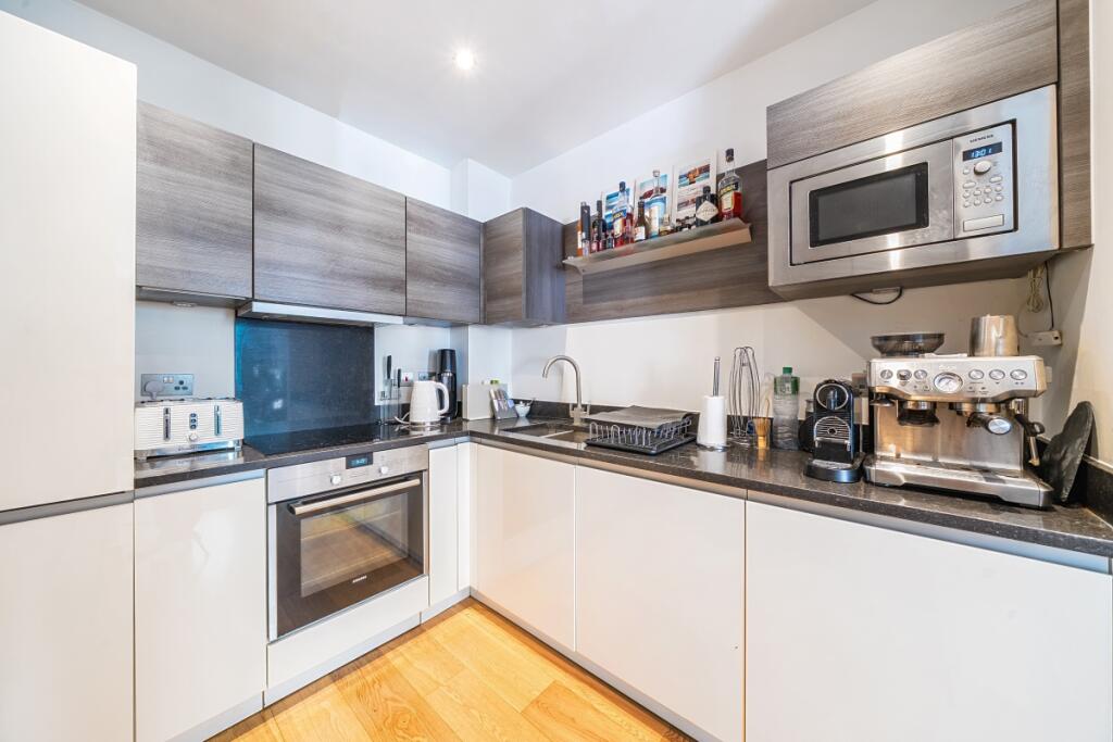 1344673-19-68b057...