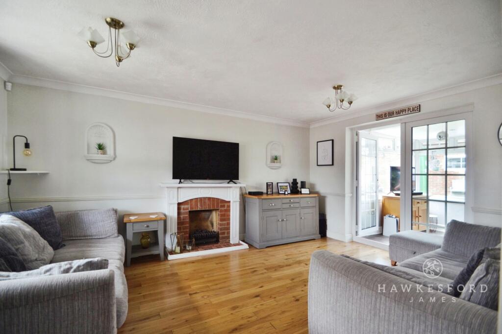 Taillour Close, Sittingbourne - Lounge