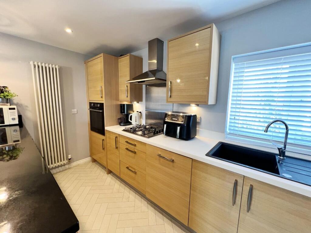 Lounge/Kitchen