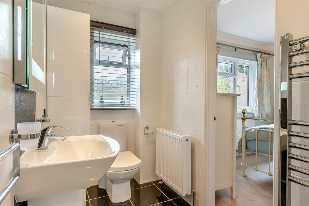 8626237-interior22.jpg