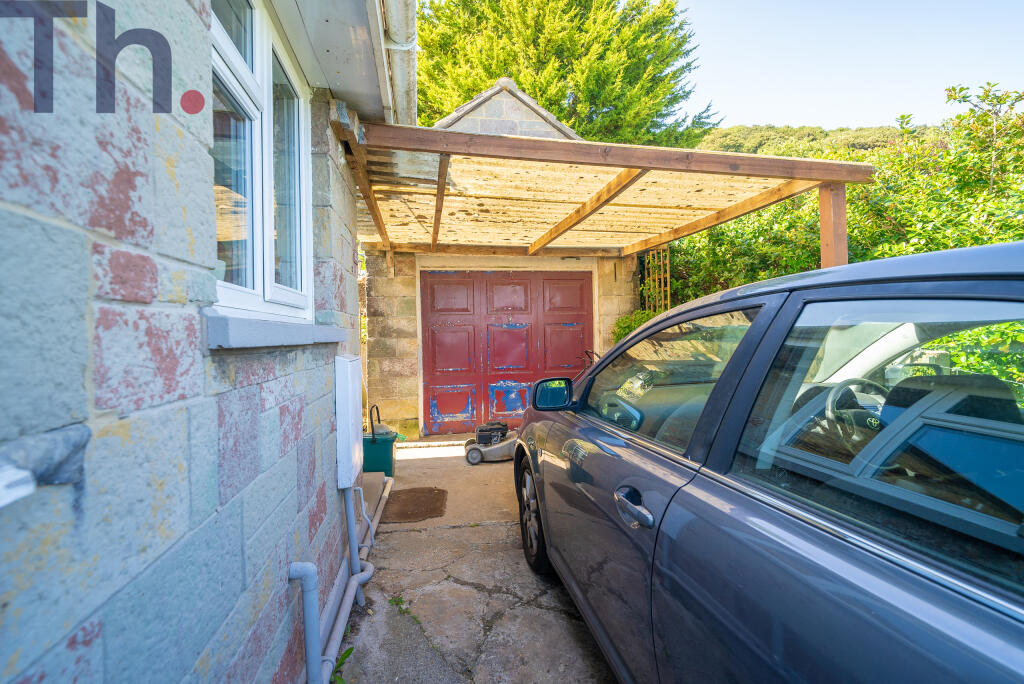 Car Port &amp; Garage