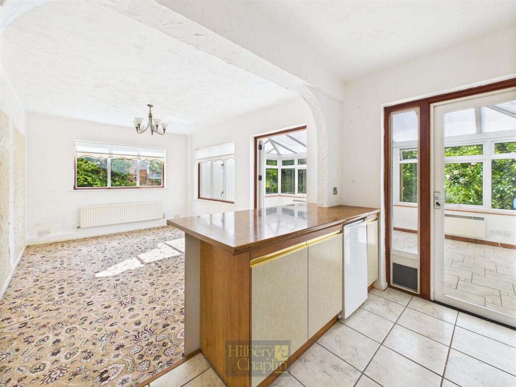 Dining/Kitchen