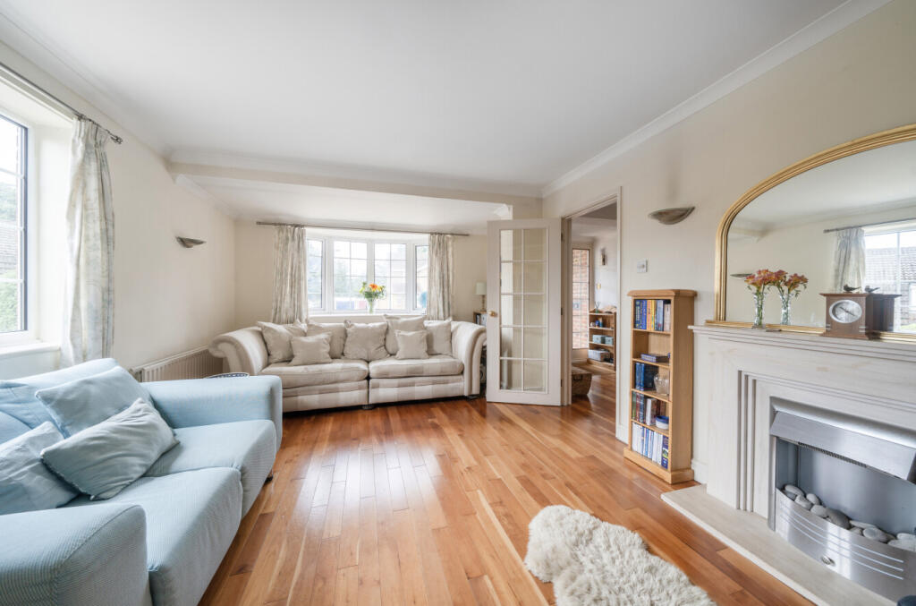 1311693-8-685e6aa...