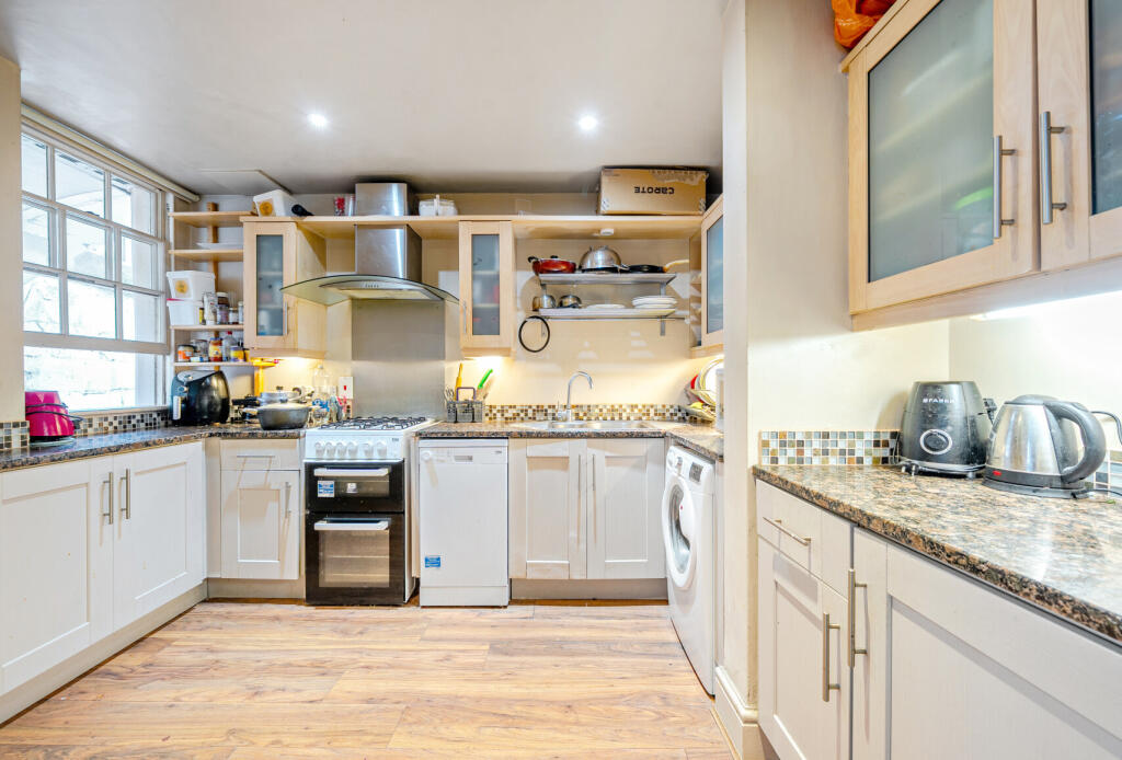 1306484-17-684ac2...