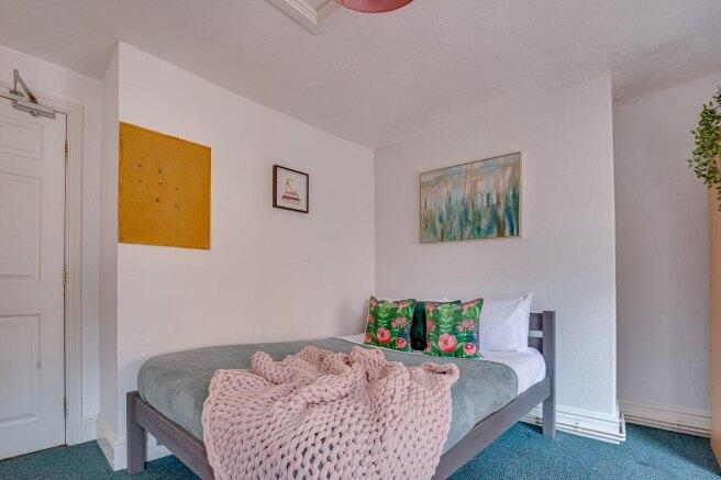 st-james-s-street-ng1-6fj-958756