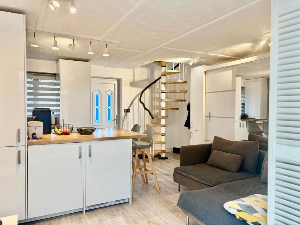 PHOTO-2025-07-07-11-28-25 2.jpg